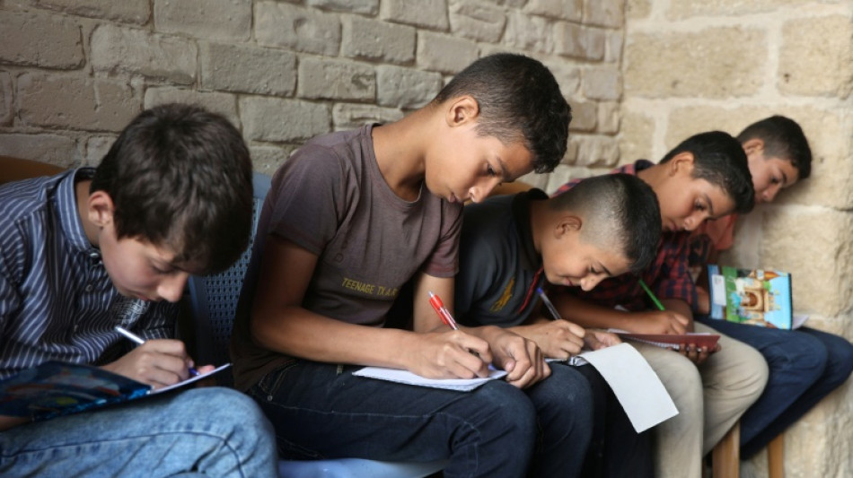 Los niños de Gaza vuelven a las aulas, pero sin libros