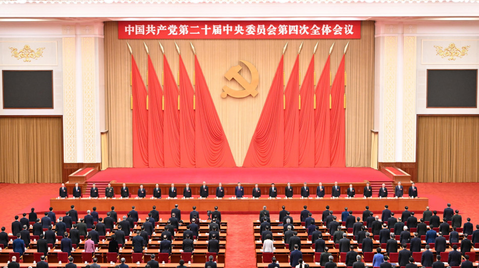 Cina, sotto indagine il numero uno dei militari Zhang Youxia