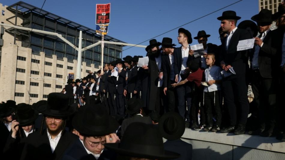 Strenggläubige Juden protestieren in Jerusalem gegen Wehrpflicht