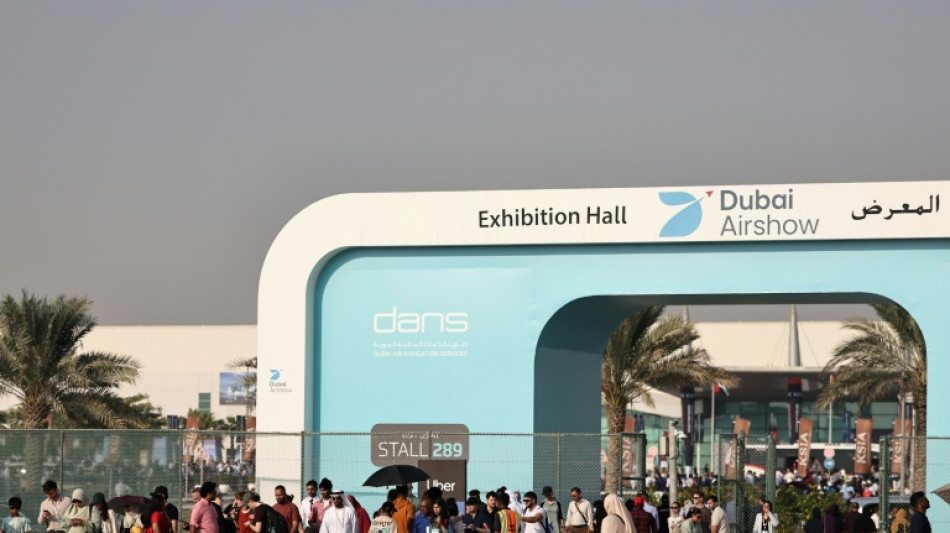 Crash d'un avion de chasse indien au salon a&eacute;ronautique de Duba&iuml;, le pilote tu&eacute;