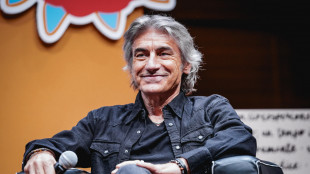 Torna in libreria dopo trent'anni 'Fuori e dentro il borgo' di Luciano Ligabue