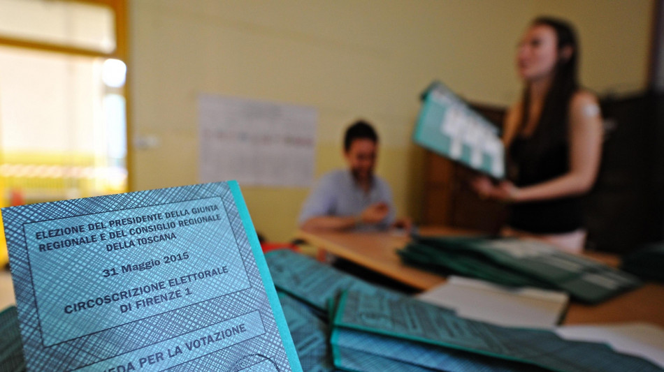 Il 47,73% al voto in Toscana, il 14,47% in meno del 2020