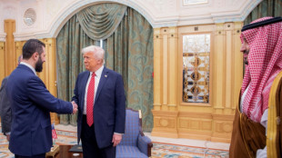 Nach Ank&uuml;ndigung von Ende der Sanktionen: Trump trifft Syriens Pr&auml;sidenten in Riad