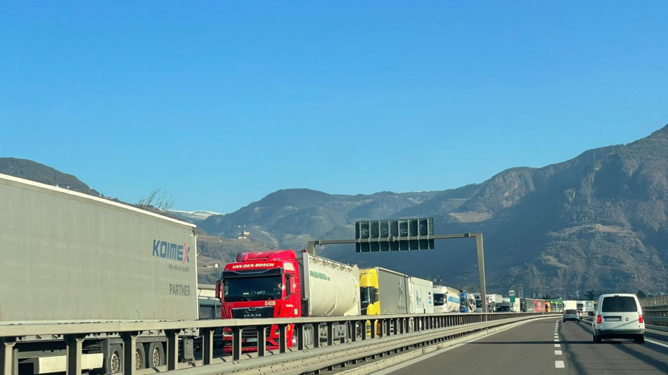 Cgia, dall'inizio della crisi il caro gasolio &egrave; costato 2,1 miliardi