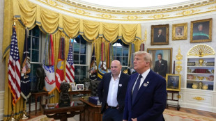 Estreito de Ormuz ser&aacute; 'completamente aberto' na 6&ordf; ap&oacute;s acordo com Ir&atilde;, diz Trump