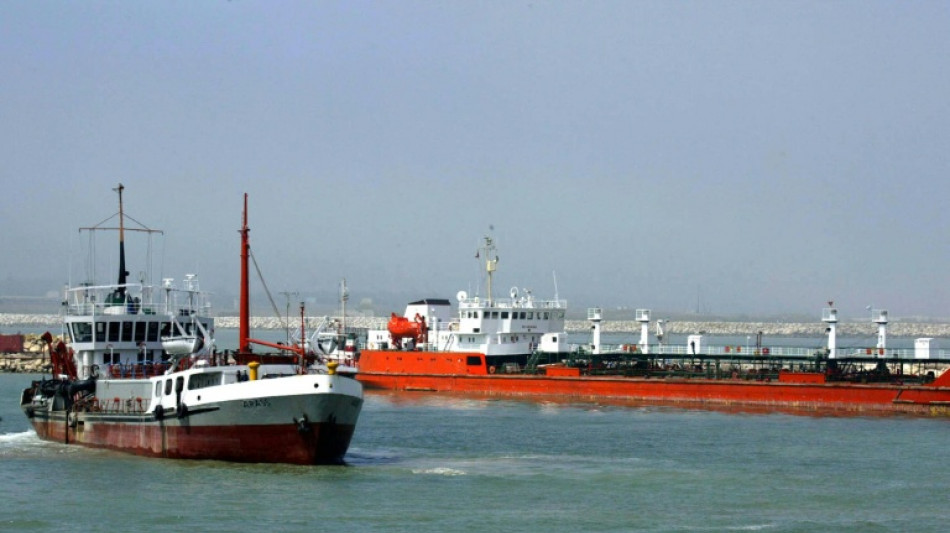 Trump's Iran tariff threat pushes oil price higher