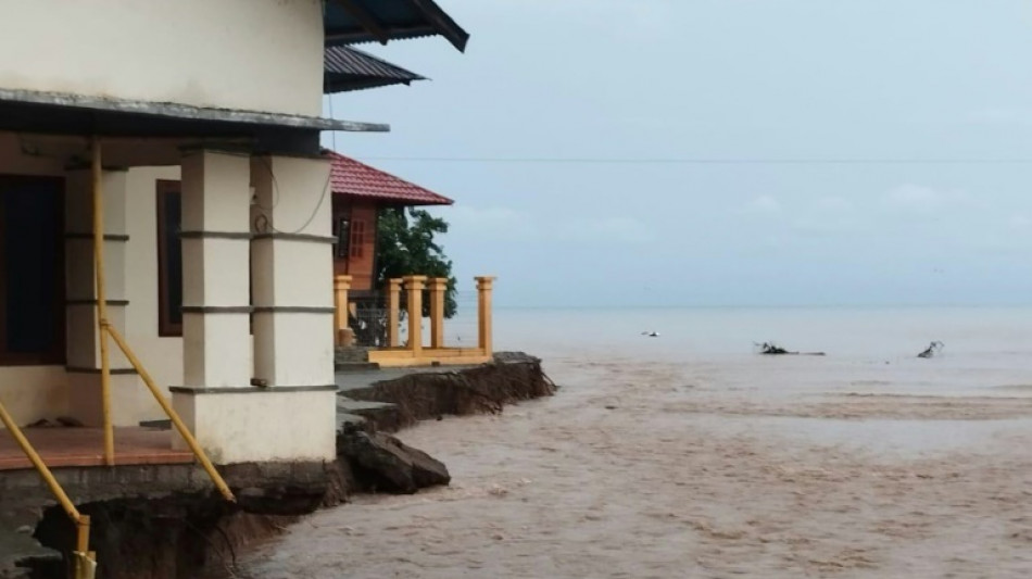 Glissement de terrain en Indon&eacute;sie: 11 morts et 35 disparus pr&egrave;s d'une mine d'or ill&eacute;gale