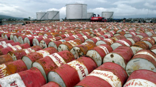 Prezzo petrolio poco mosso, Wti scambiato a 61,63 dollari