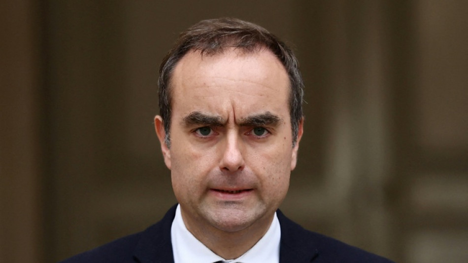 Regierungskrise in Frankreich: Macron will sich "Verantwortung stellen"