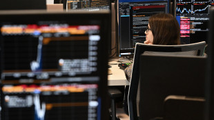 Borsa: Milano vola oltre 50mila punti, in luce Stm