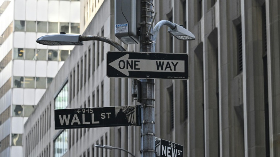 Wall Street chute fortement &agrave; la cl&ocirc;ture, les investisseurs craignent une r&eacute;cession aux Etats-Unis