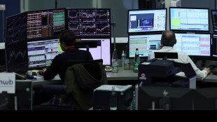 Borsa: l'Europa fiacca con le tensioni Usa-Iran, sale il petrolio