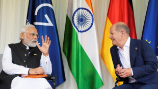 Bundeskanzler Scholz reist mit Wirtschaftsdelegation nach Indien