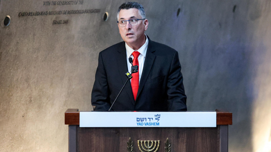 Saar, 'futuro migliore a Gaza solo se Hamas si disarmer&agrave;, ma non lo fa'