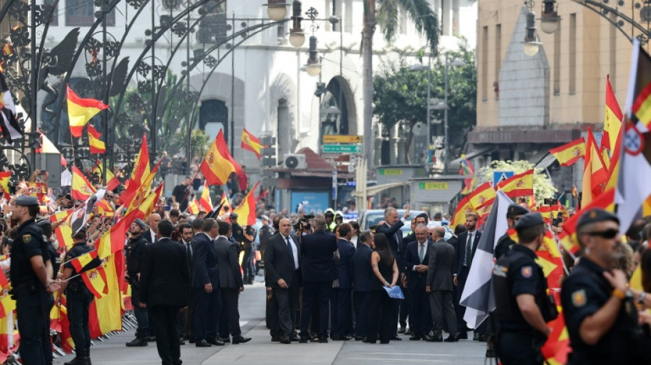 Le roi d'Espagne accueilli par une foule enthousiaste &agrave; Ceuta pour une visite diplomatiquement sensible