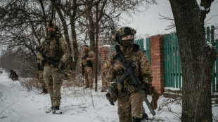 Dans l'est, une unit&eacute; ukrainienne r&eacute;siste aux attaques russes et au froid glacial