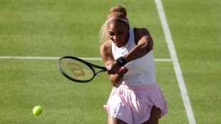 Serena Williams makes winning return in Queen's Club doubles