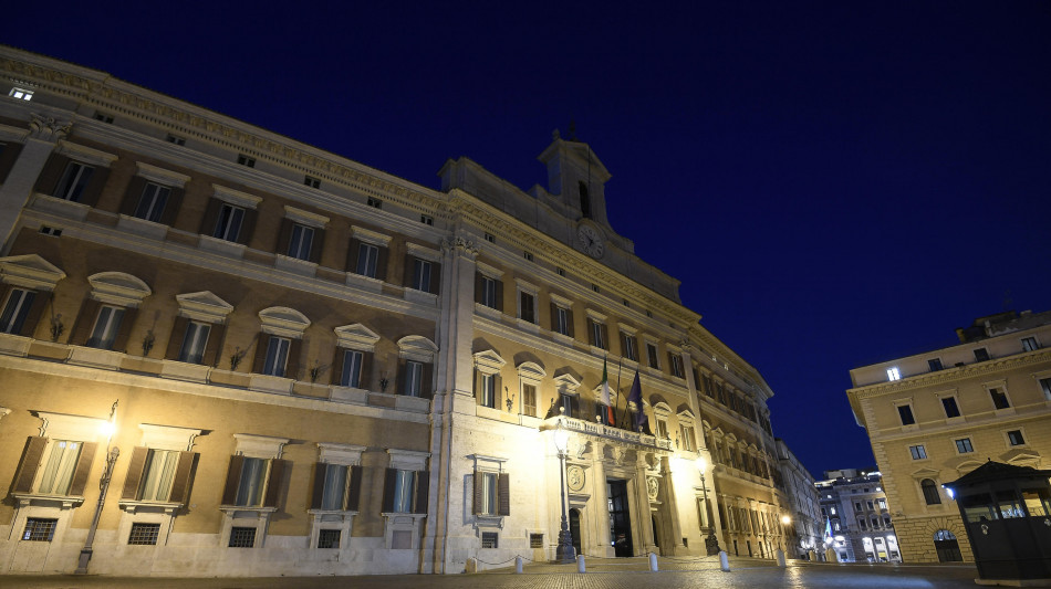 Pressing Lega-FI, stop a tassa sui minipacchi fino ad ottobre 2027