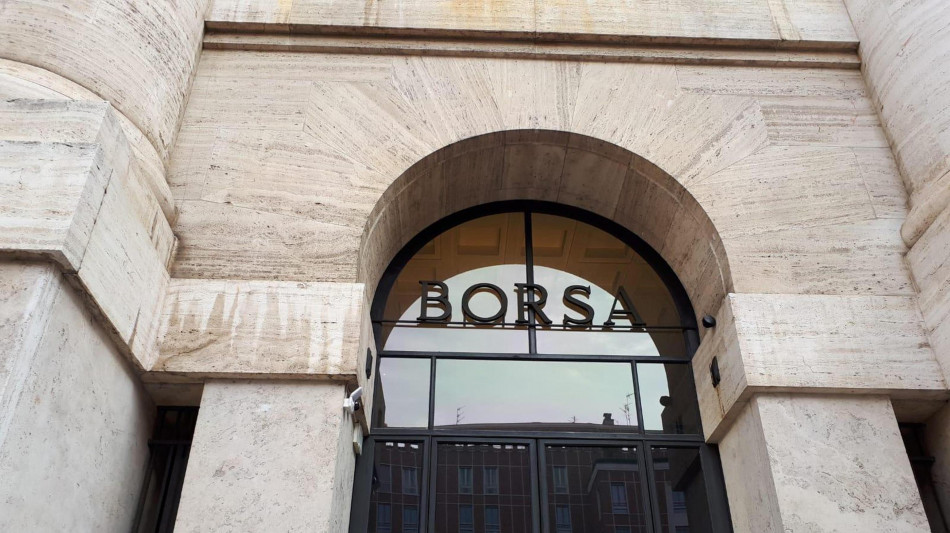 Borsa: l'Europa in attesa dei dati Usa, spread a 69,7 punti