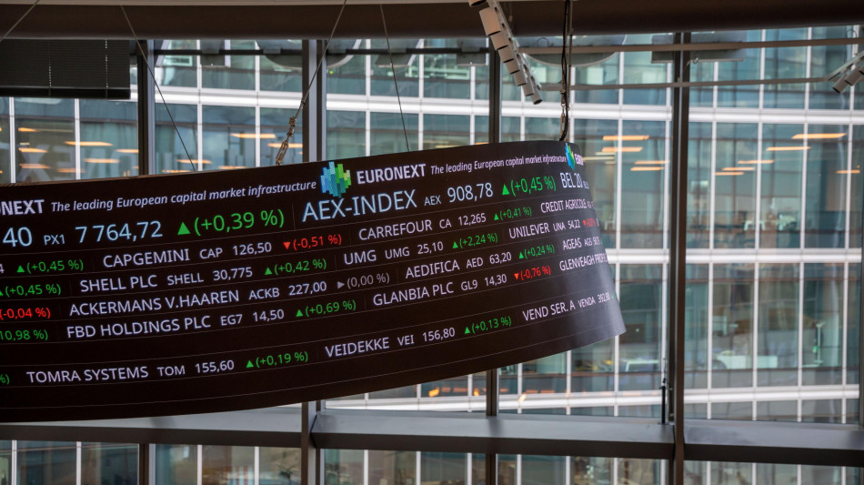 Borsa: l'Europa conclude positiva, fa eccezione Parigi (-0,21%)