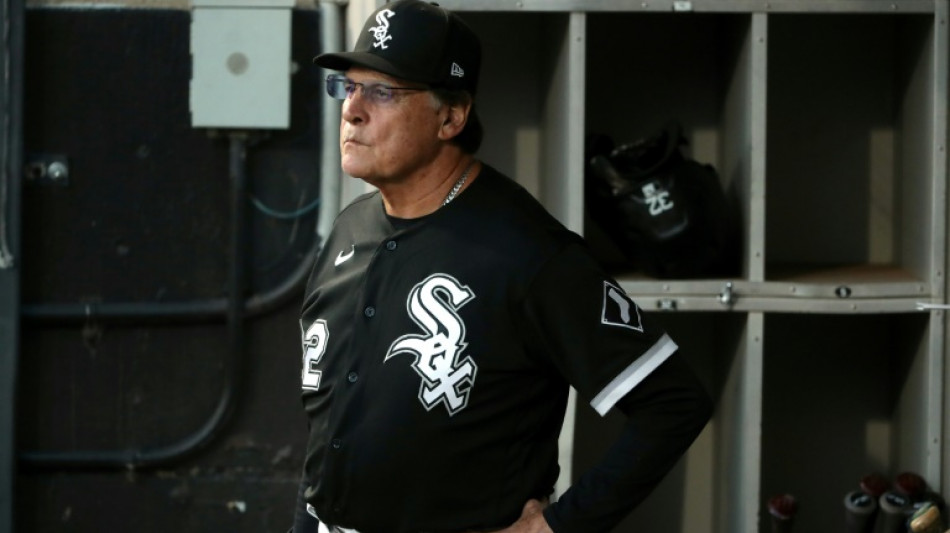 La Russa steps down as manager of White Sox