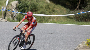 Vuelta: vince ancora Pogacar, battuto Mas in uno sprint a due
