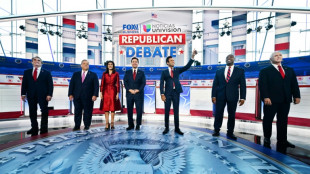 Les rivaux de Trump critiquent son absence au d&eacute;bat r&eacute;publicain pour 2024