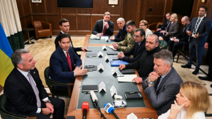 Trump est&aacute; otimista ap&oacute;s discuss&otilde;es com Ucr&acirc;nia, mas Rubio diz que h&aacute; 'trabalho' pela frente