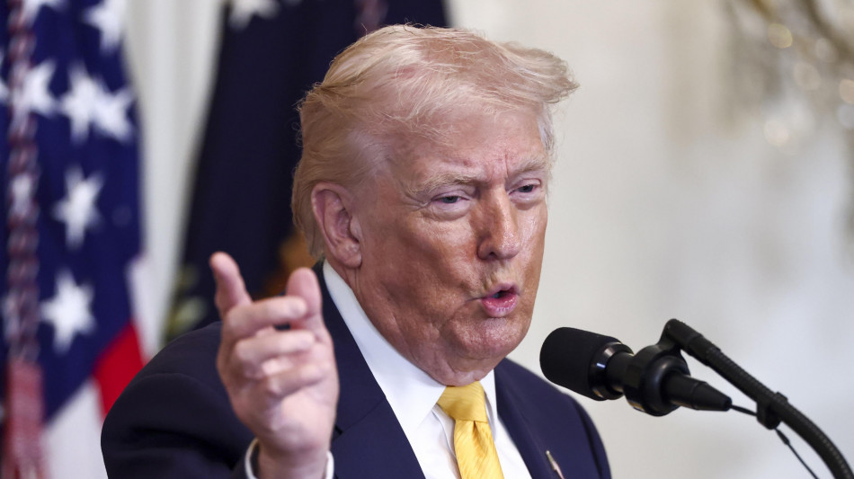 Media, 'Trump valuta attacchi all'Iran questo weekend ma non ha deciso'