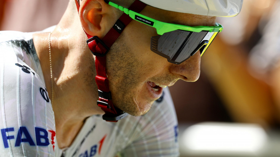 Giro: ultima tappa in Bulgaria, si ritira anche Yates