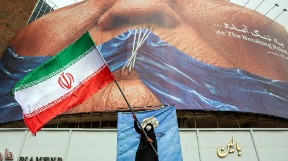 Asian stocks mixed on US-Iran impasse, AI setbacks