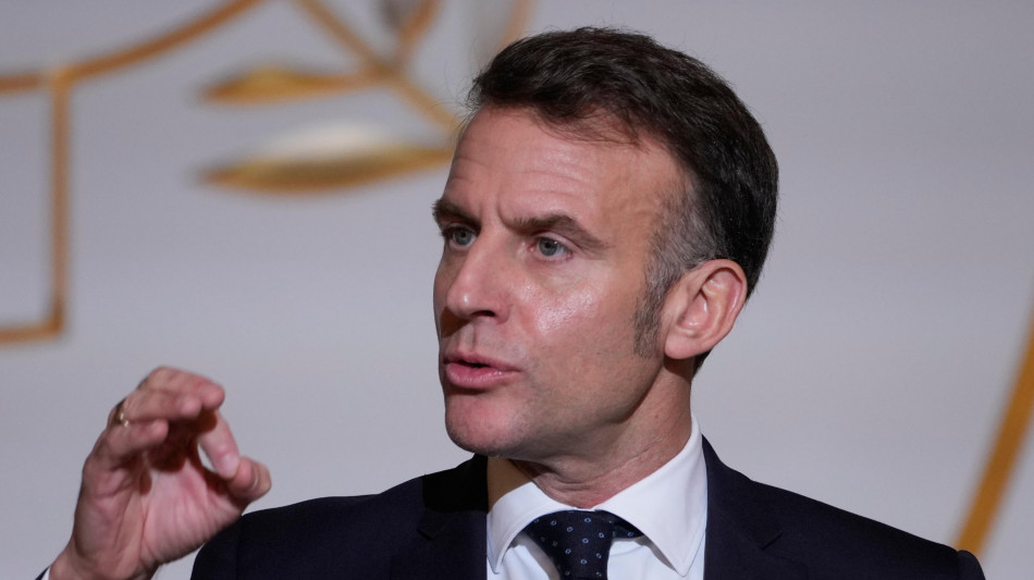 Macron, 'inaccettabili minacce di dazi, risponderemo in modo unito'