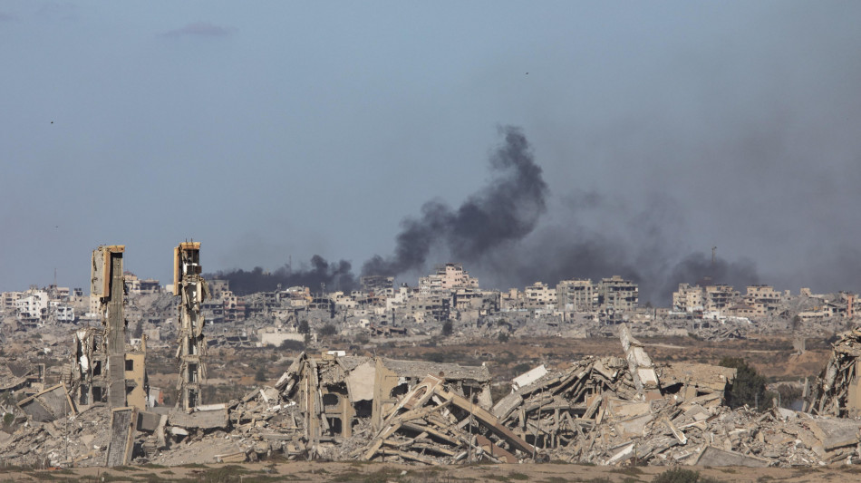 Media, 'almeno 11 palestinesi uccisi a Gaza'