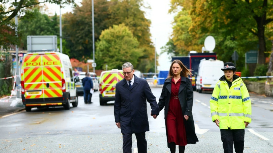 UK police suspect radical Islam link to deadly synagogue attack