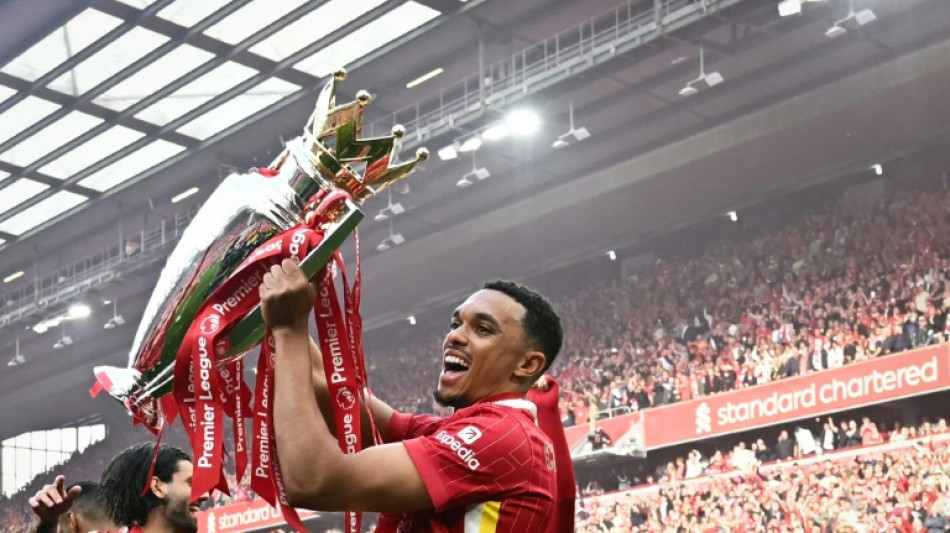 Foot: le défenseur anglais Trent Alexander-Arnold signe au Real Madrid (club) 