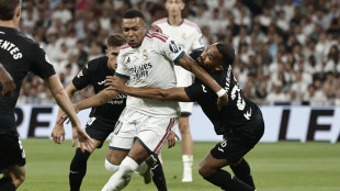 Una tripletta di Mbapp&eacute; trascina il Real Madrid