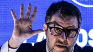 Salvini, pensavamo che lealt&agrave; avesse significato per chi ha indossato divisa