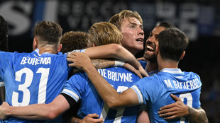 Champions: il Napoli vince, pareggia la Juventus