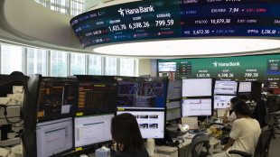 Borsa: l'Asia chiude in ordine sparso tra il Medio Oriente e il debito Usa