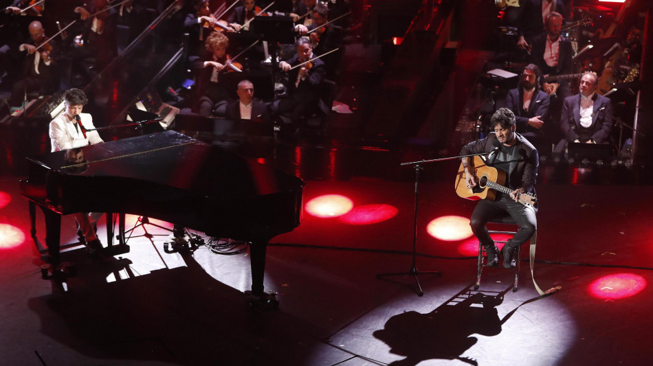 Ultimo, "Fabrizio Moro suoner&agrave; a Tor Vergata il 4 luglio prima che io salga sul palco"