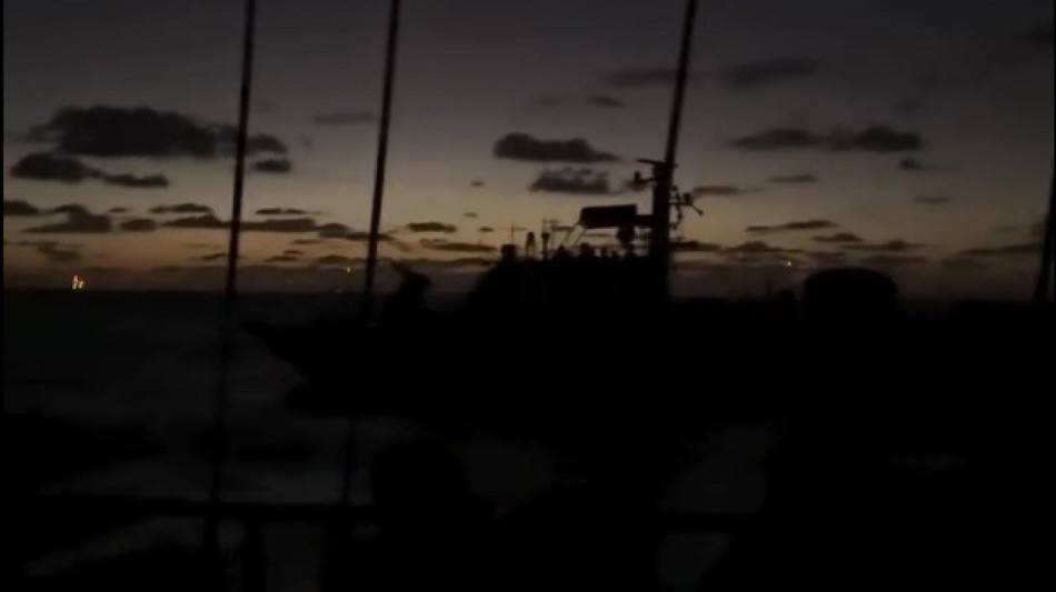 Flotilla, avvicinate imbarcazioni non identificate