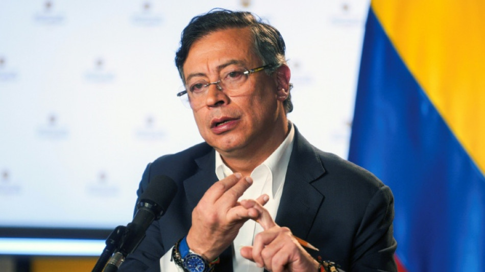 Colômbia acusa EUA de cometer 'execuções extrajudiciais' em águas internacionais