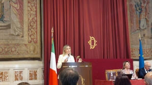 Ministero Salute, 'in Italia 17 milioni di donne in menopausa'