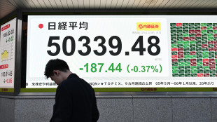 Borsa: Tokyo, apertura in ribasso (-0,94%)