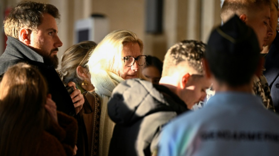 Juzgan en Francia a una mujer por violar, torturar y matar a una adolescente