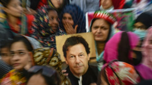 Pakistan : l'ex-Premier ministre Khan en d&eacute;tention provisoire, envoi de soldats dans plusieurs provinces