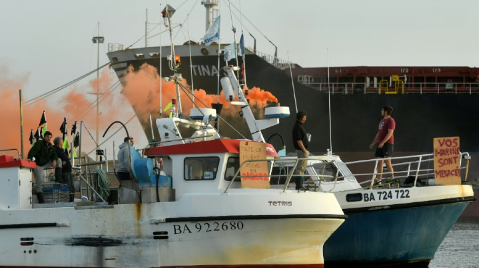 P&ecirc;che: l'entr&eacute;e du port de Bayonne bloqu&eacute;e, avant deux journ&eacute;es "fili&egrave;re morte"