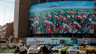 Iran: les forces de s&eacute;curit&eacute; tirent sur des manifestants apr&egrave;s un hommage &agrave; Mahsa Amini