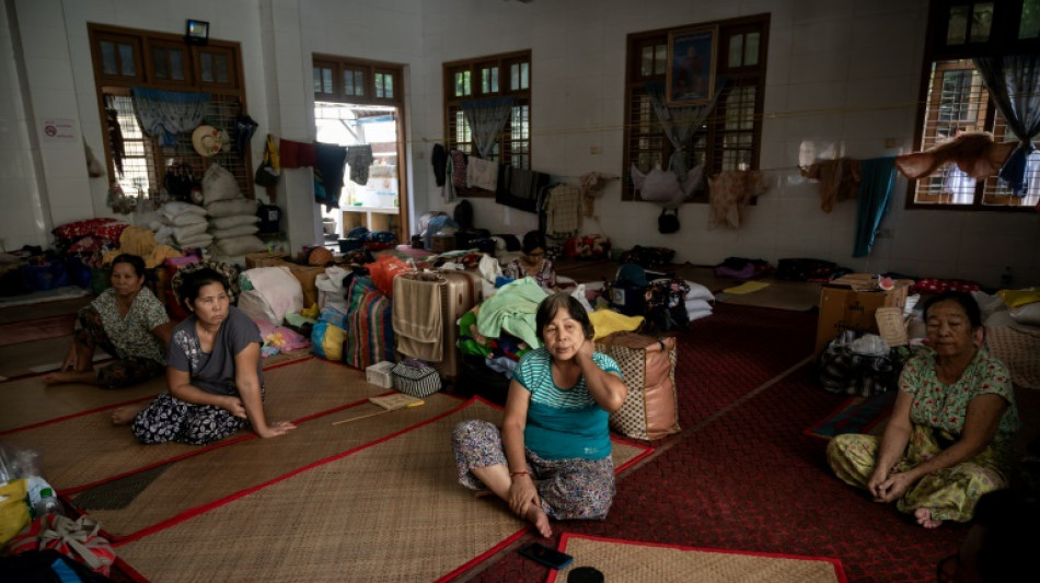 Birmanie: à Mandalay, le drame des déplacés face au conflit et aux ruines du séisme