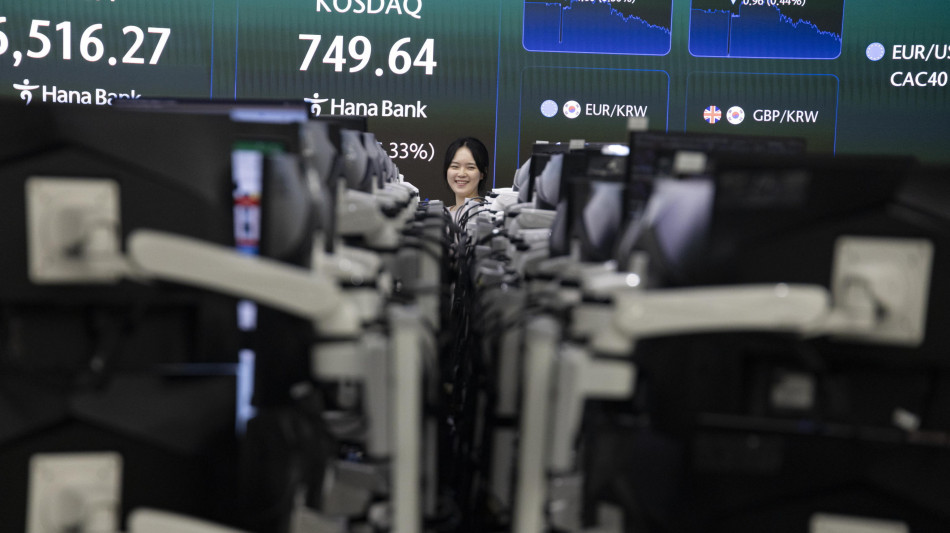 Borsa: l'Asia chiude in rialzo, si guarda agli investimenti per l'Ia